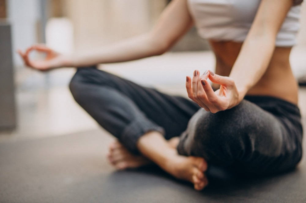 Lezione di Hatha Yoga al Centro Olistico di Brandolini Sport